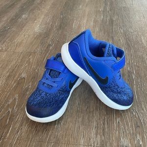 Nike sneakers toddler boy size 8